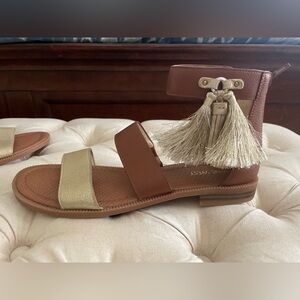 Nine West Flat Sandals